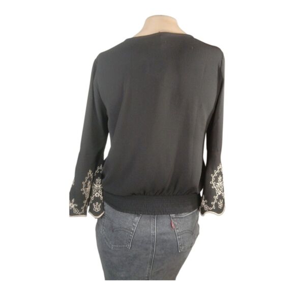 E2M Black Blouse with Embroidered Bell Sleeves – Women’s Size Small - Picture 2 of 6